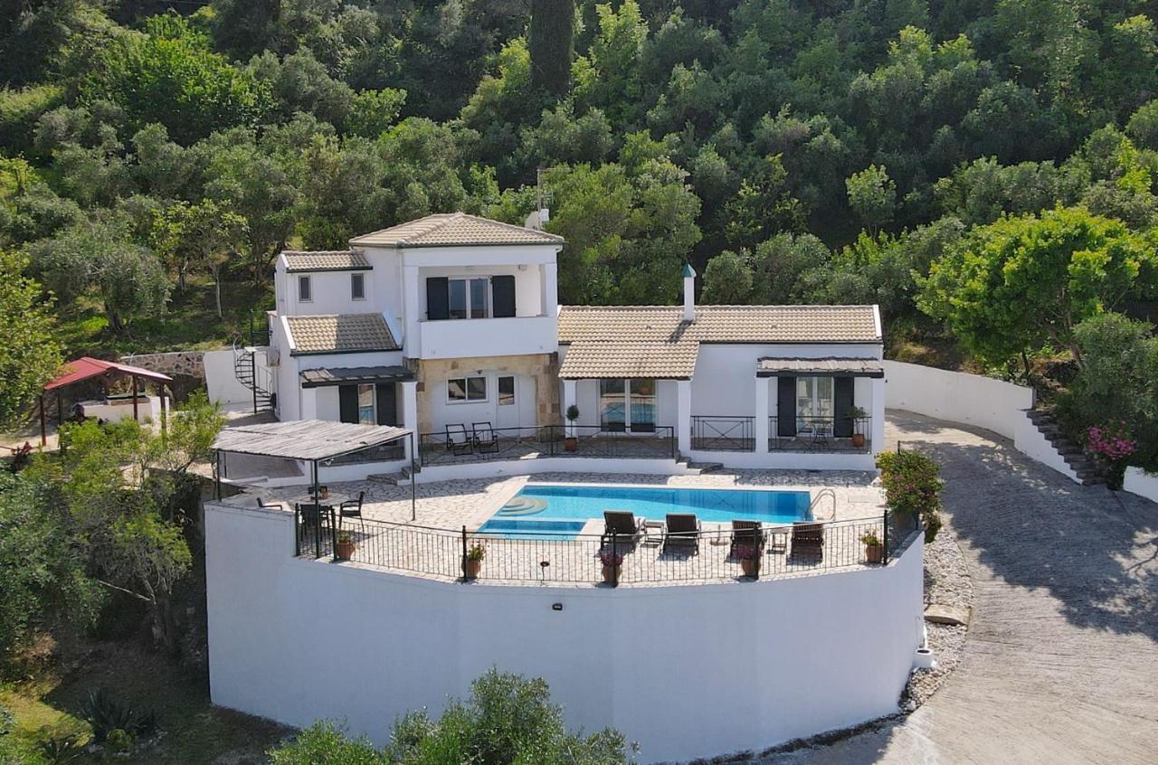 Villa Boukari Chlomos Экстерьер фото