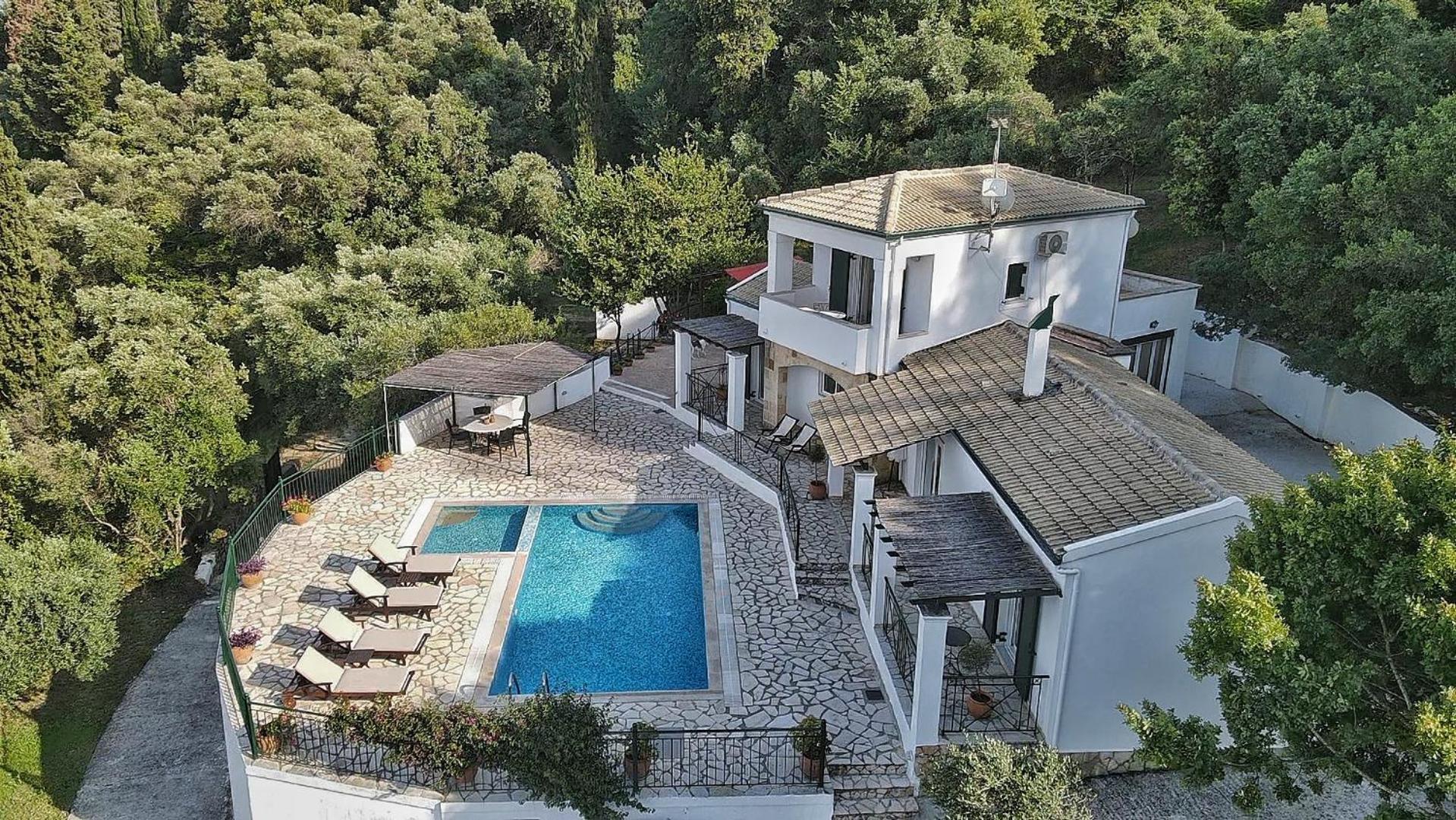 Villa Boukari Chlomos Экстерьер фото
